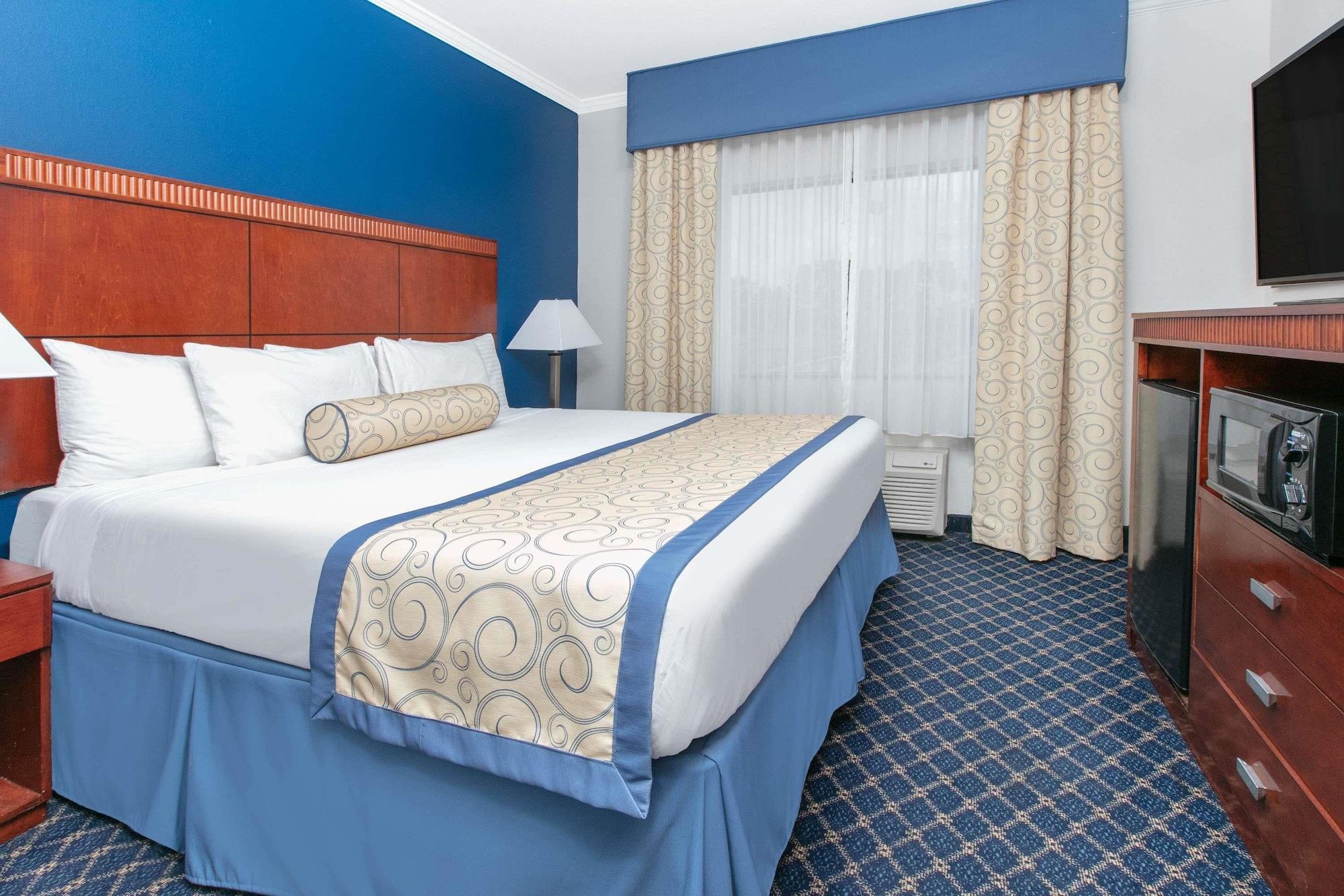 Baymont By Wyndham Hotel