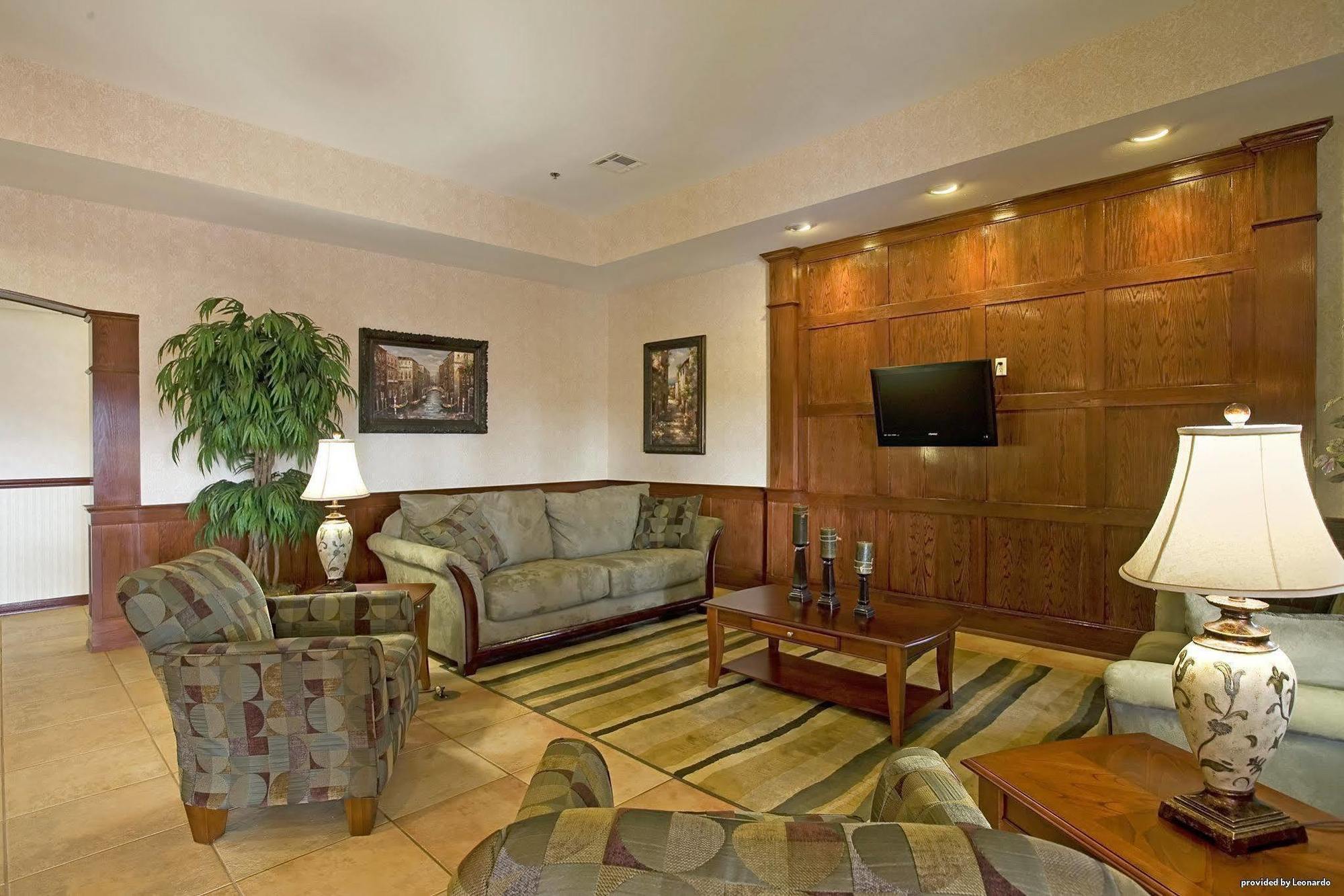 Hotel Baymont By Wyndham McComb