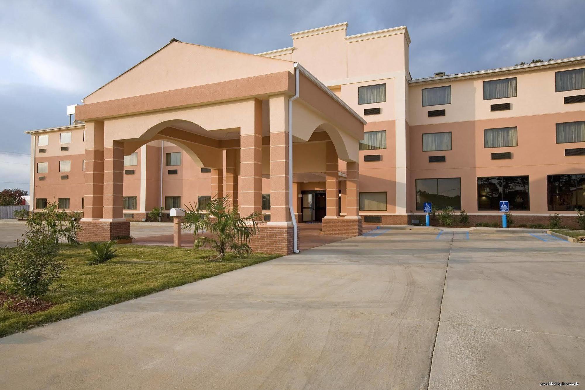 Hotel Baymont By Wyndham